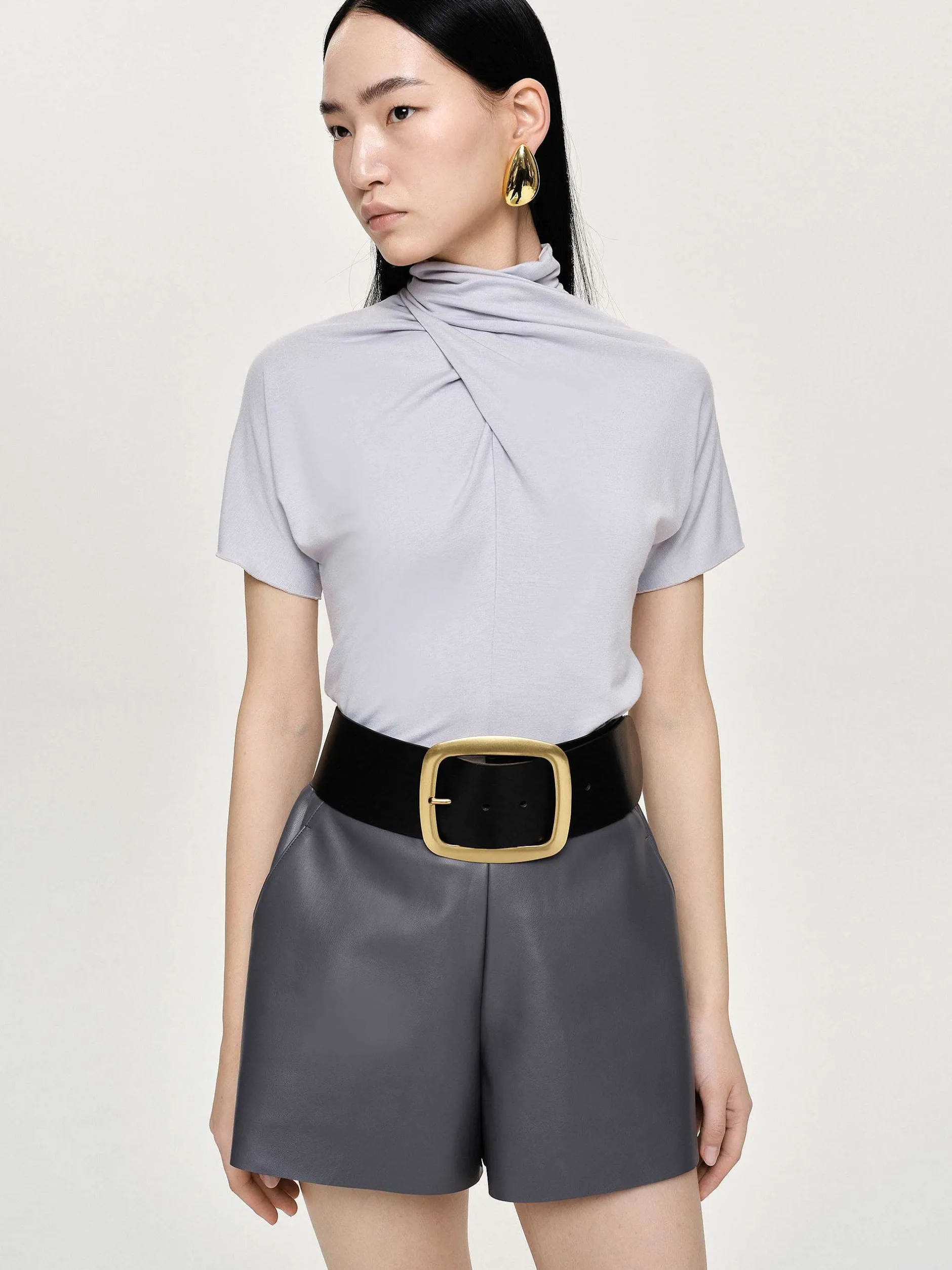 Clothing-Source Unknown Daye Cross Neck T-Shirt, Mist Grey