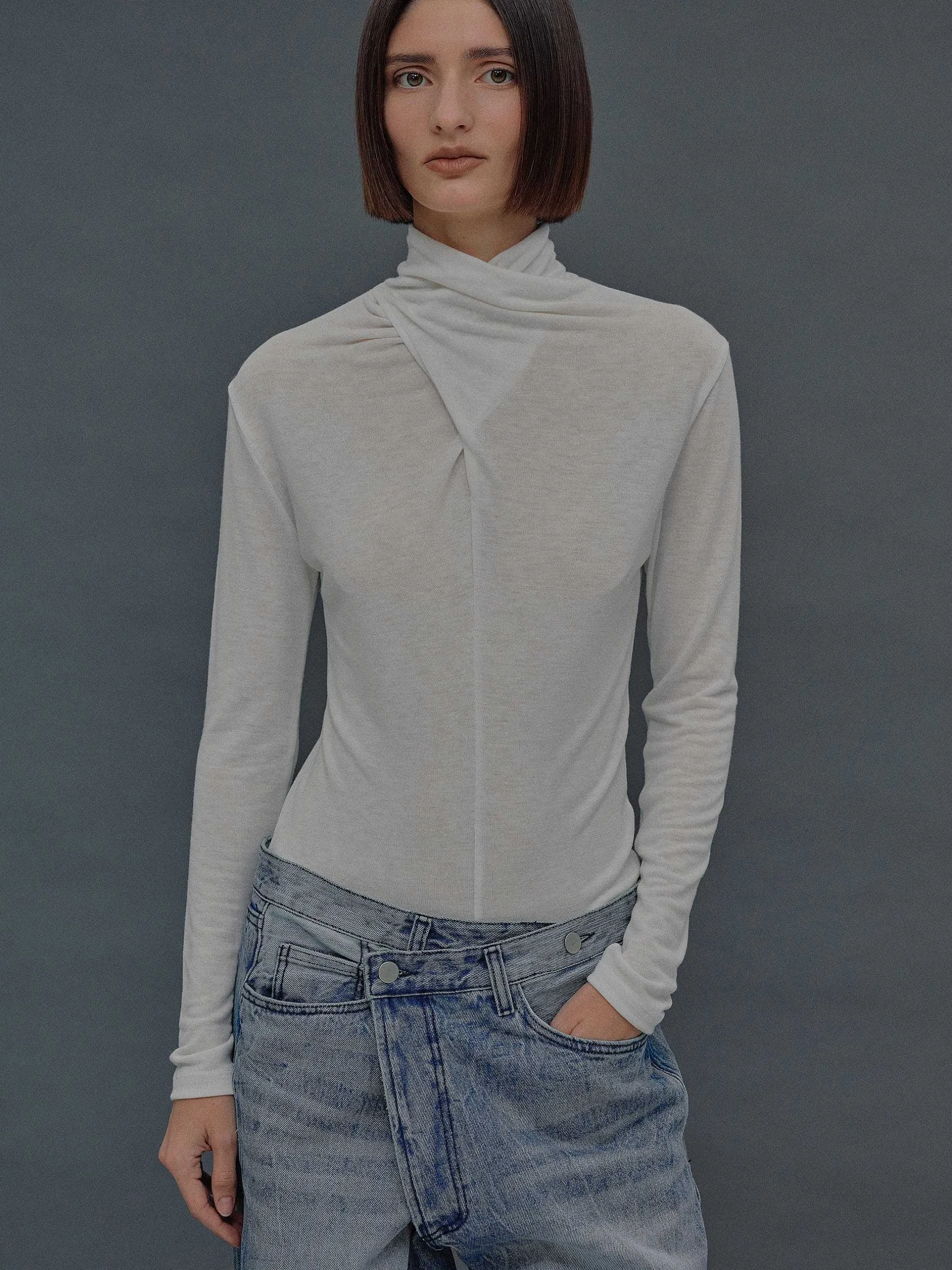 Clothing-Source Unknown Daye Cross Neck Wool T-Shirt, White