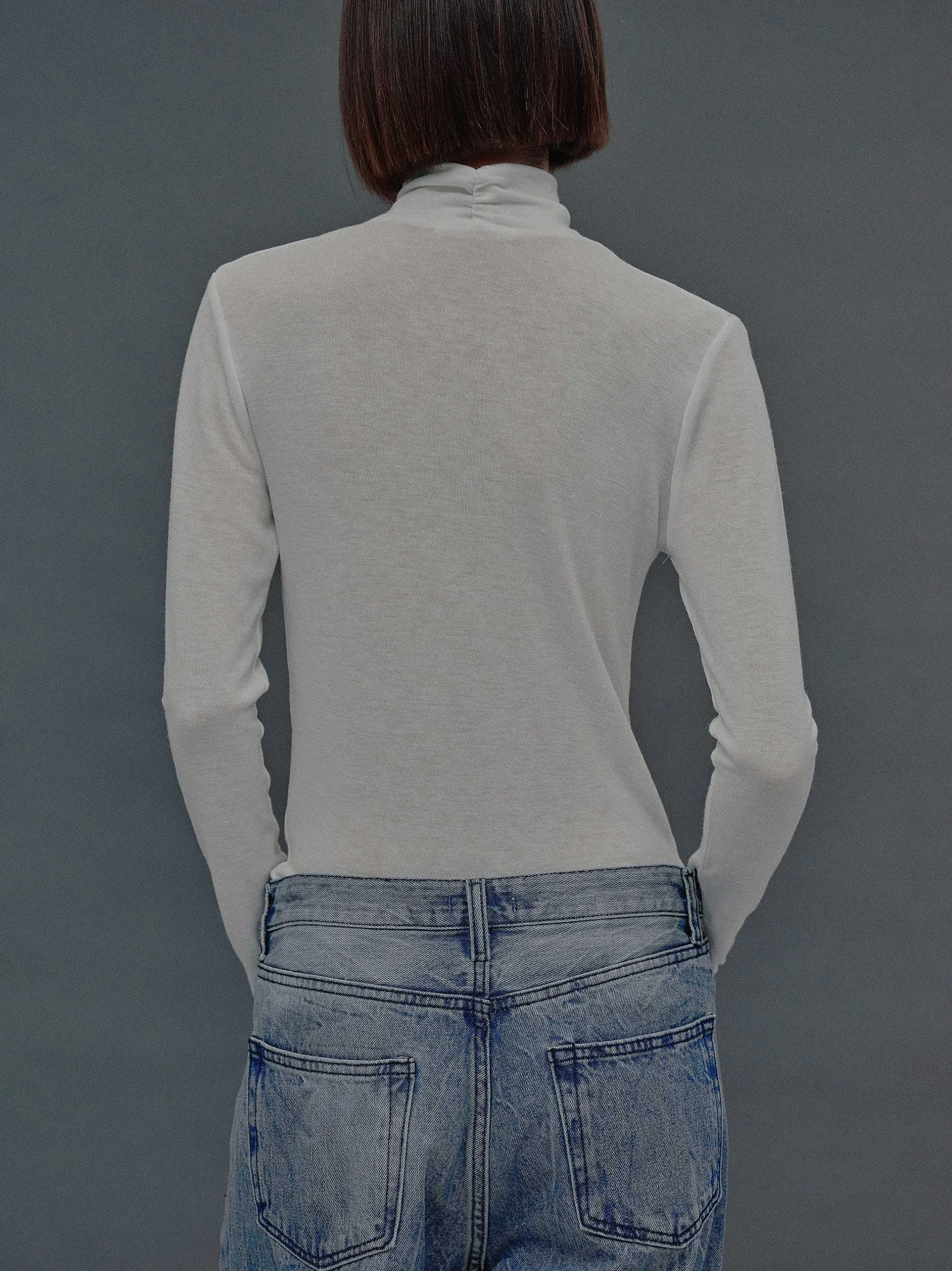Clothing-Source Unknown Daye Cross Neck Wool T-Shirt, White