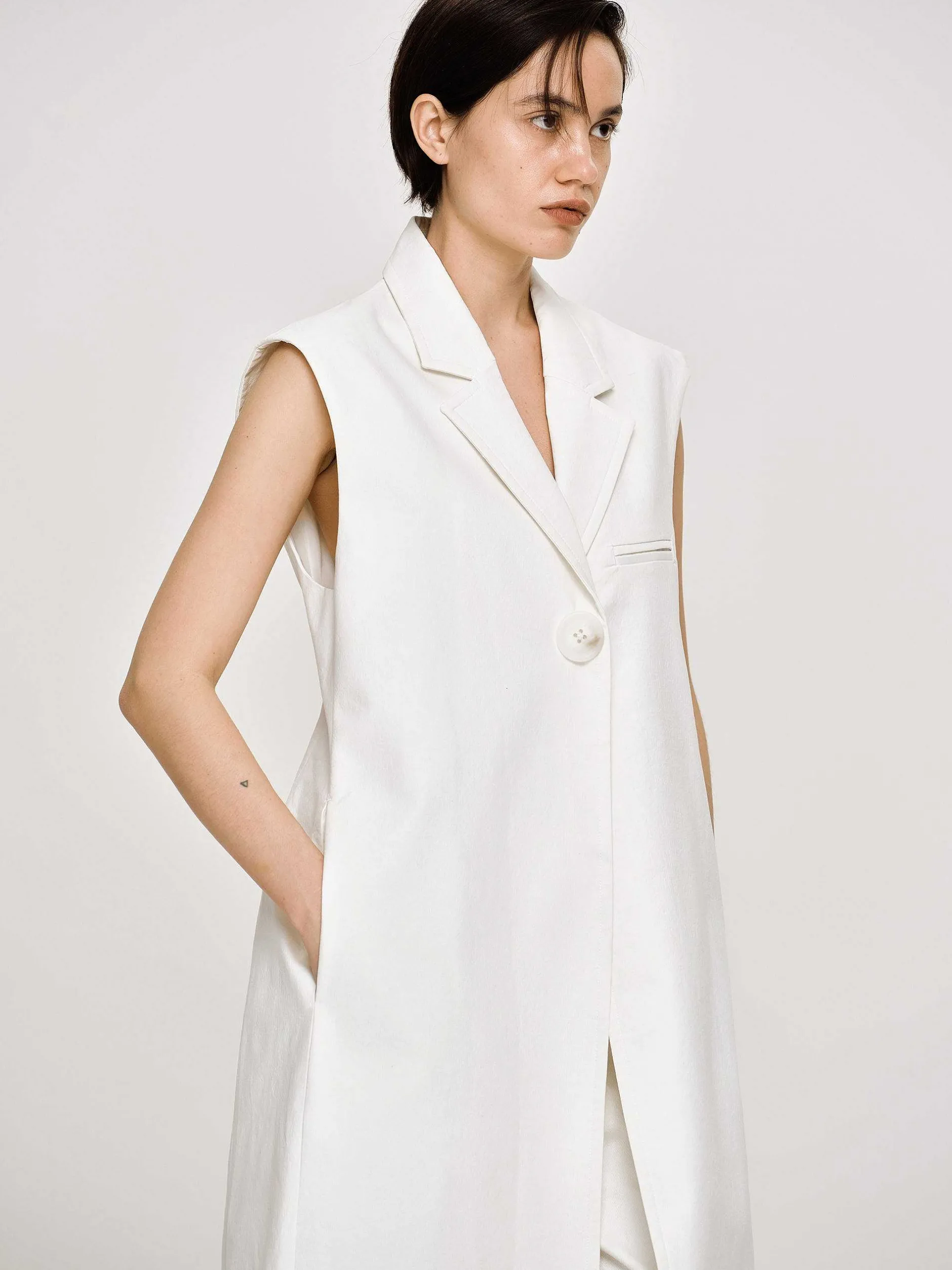 Outerwear-Source Unknown Sleeveless Long Blazer, White