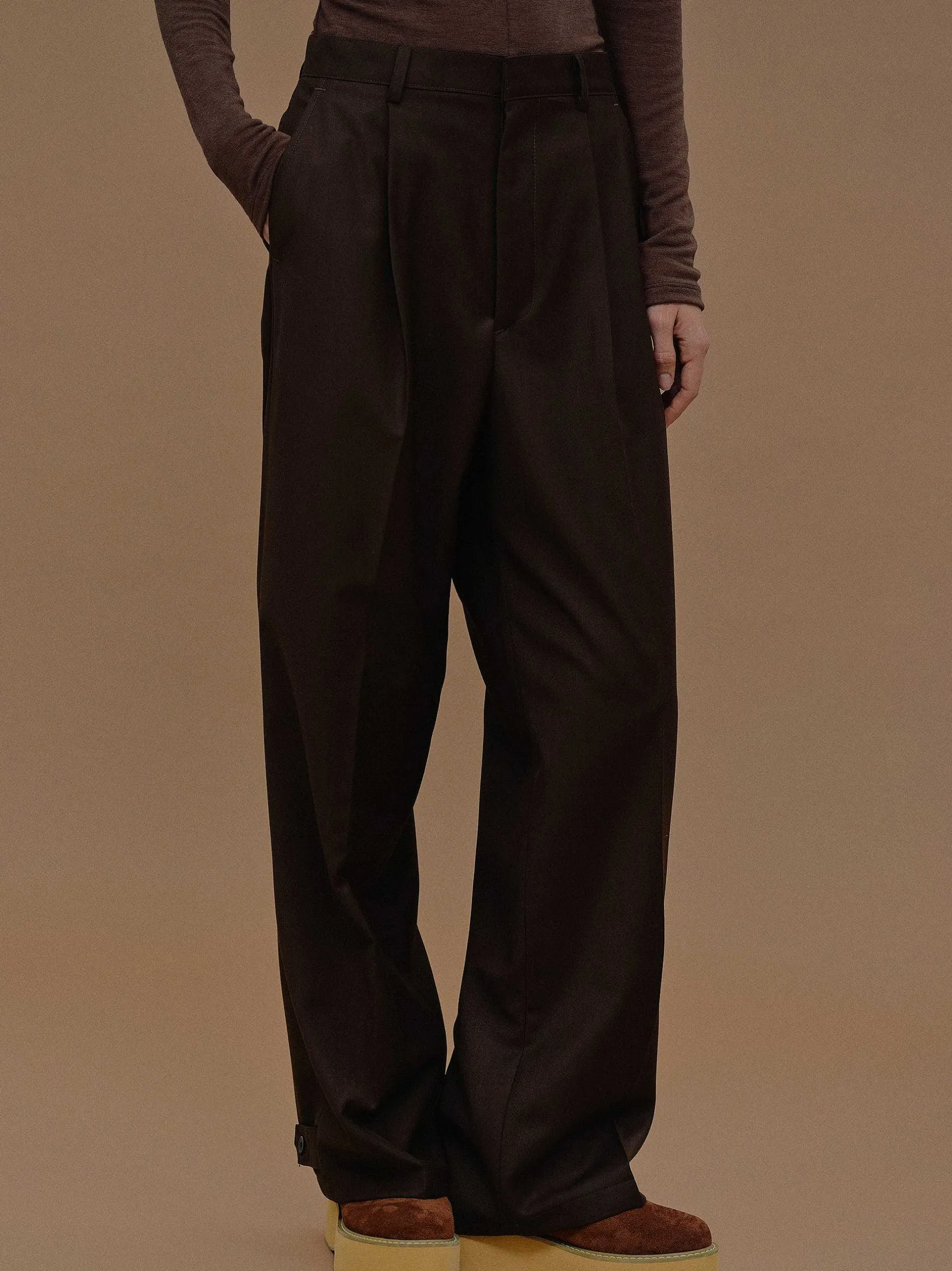 Clothing-Source Unknown Triangle Pocket Relaxed Trousers, Fondant