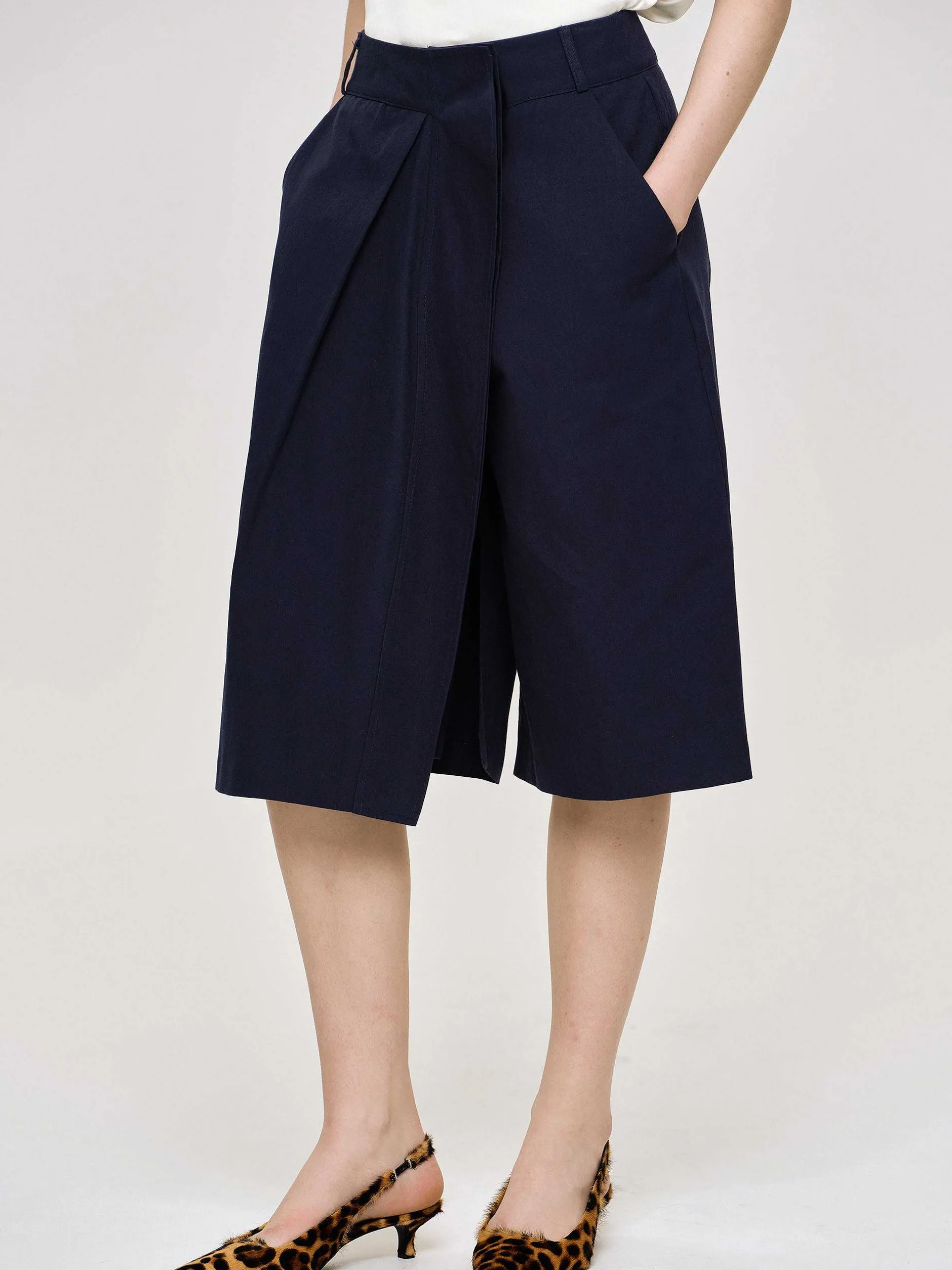 Bottoms-Source Unknown Wrapped Cotton Shorts, Navy